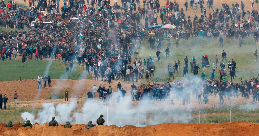 Clashes on Gaza’s Border With Israel as Protests Start