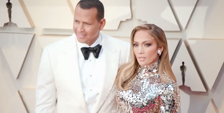 Oscars 2019: Jennifer Lopez Wears Sexy Tom Ford Dress