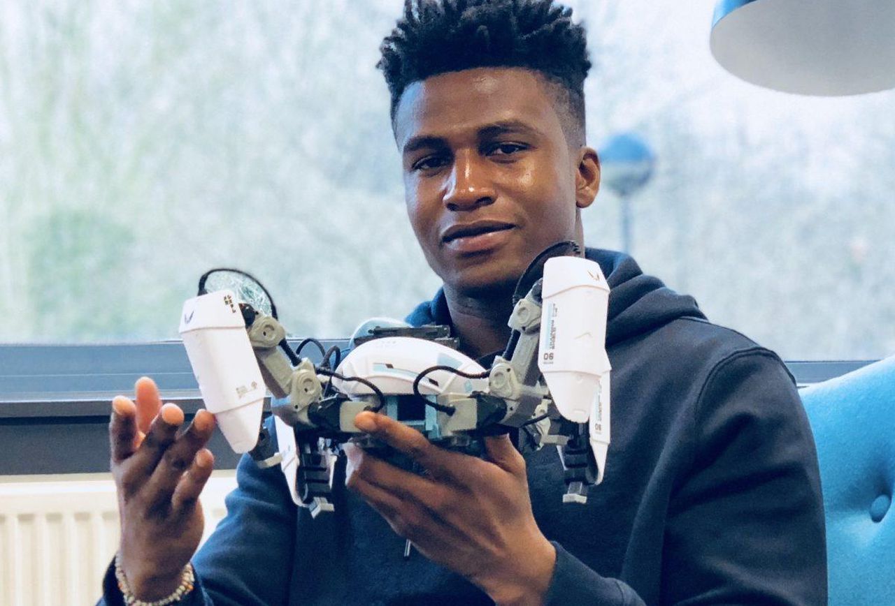 26-Year-Old Nigerian Is Now The Highest Paid Robotics Engineer In The World After Signing Deal With Apple Inc. [Video] – Sankofa Online : Serving the Ghanaian Community of Chicago