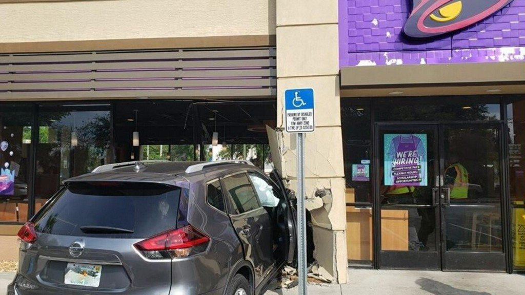 Taco Bell hot sauce saves another life