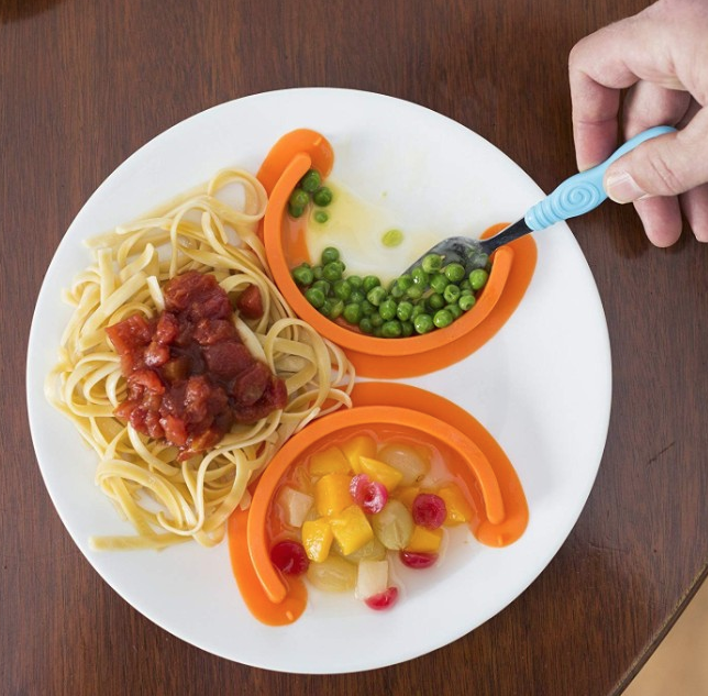 Genius New ‘Food Cubby’ Kitchen Tool Keeps Food From Touching And Parents Are Loving It