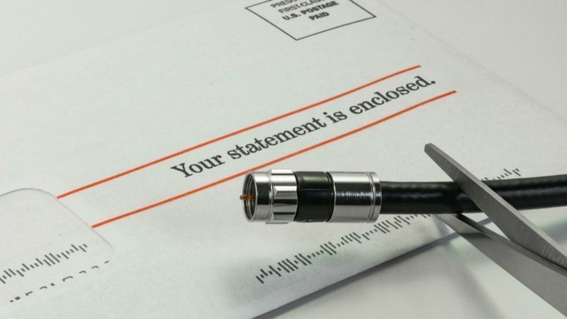 More households subscribe to streaming than traditional TV, according to new report