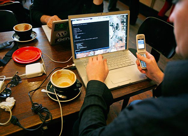 Coffee Shop Criminals Strike Again, Grabbing Computers From Patrons