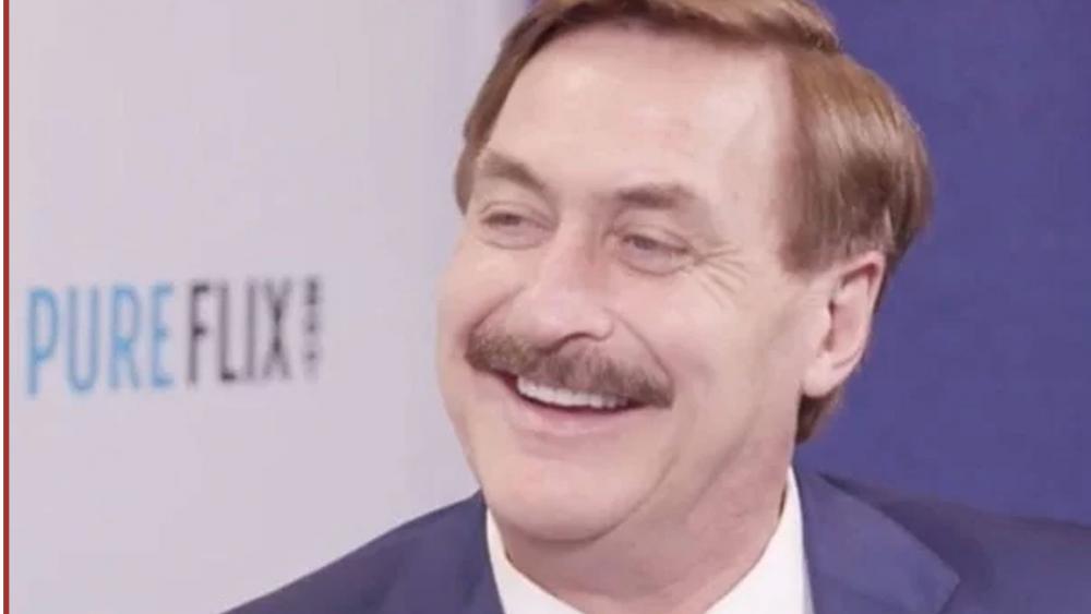 ‘I Was an…Addict’: Inside My Pillow Inventor Mike Lindell’s Amazing Transformation
