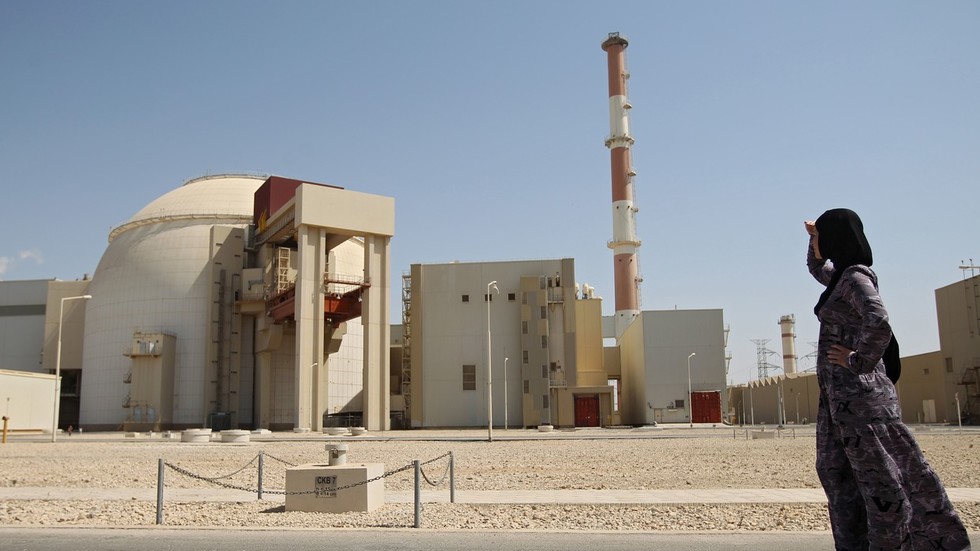 US forces other nations to violate UN resolution on Iran, threatens world security