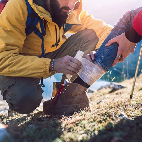 How to Treat a Sprained Ankle While Hiking – Five Spot Green Living