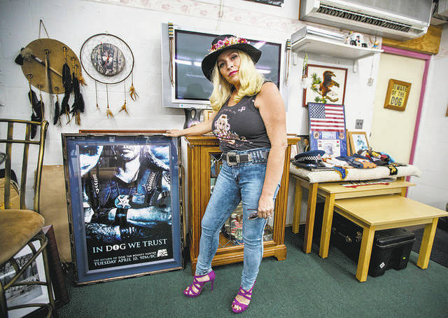 Beth Chapman in medically induced coma at Queen’s, family says